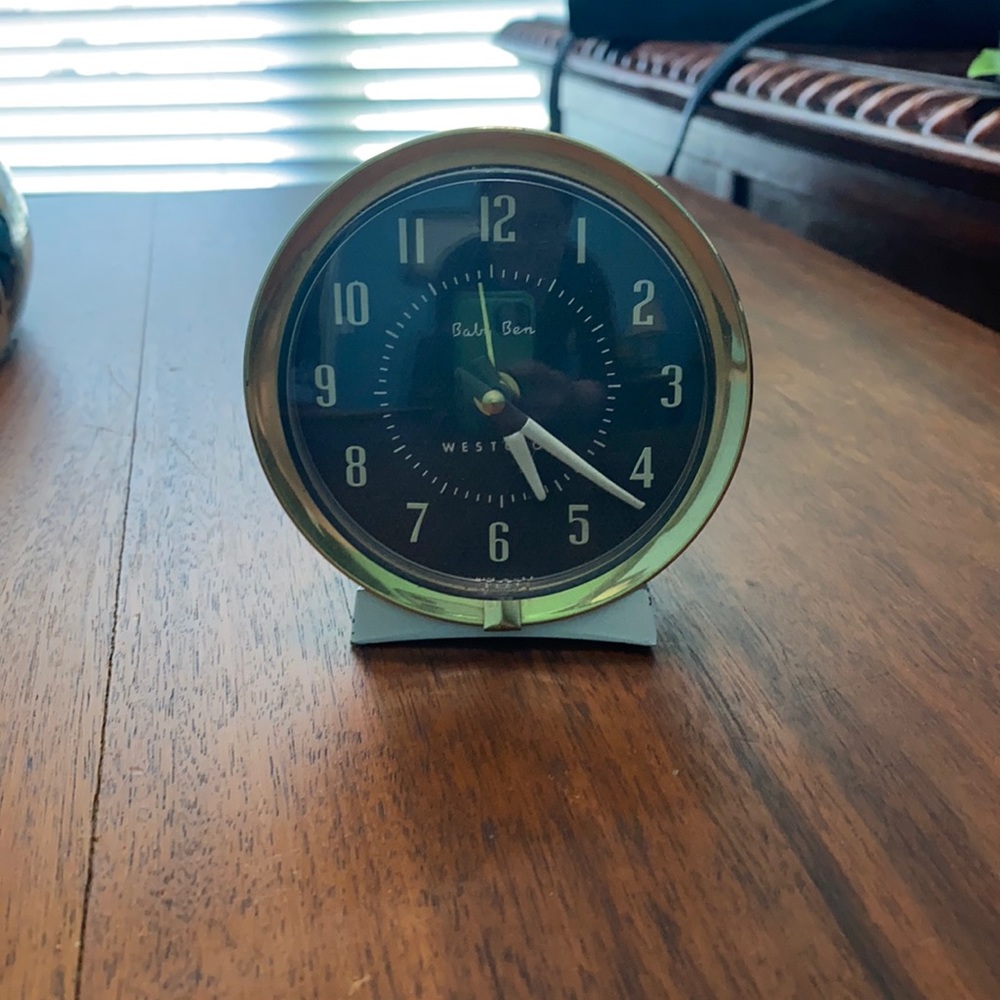 ☘️ 3/$30 Vintage Baby Ben Alarm Clock - works